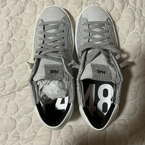 P448 Shoes - P448 John Sneakers - Size 40 - New Without Tags